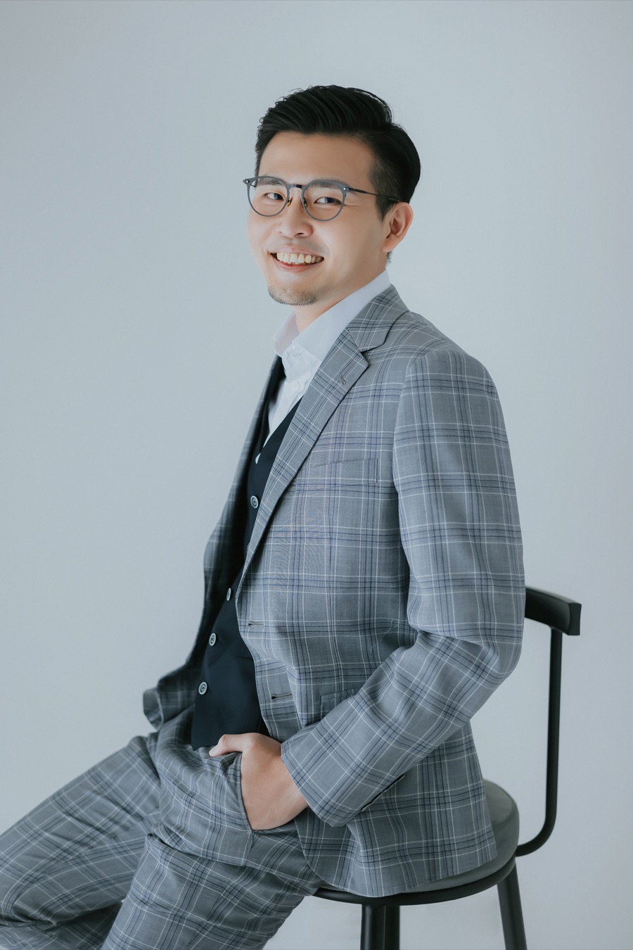  朱騏 — 知騏然有限公司創辦人，《知識複利筆記術》與《復盤寫作術》作者 